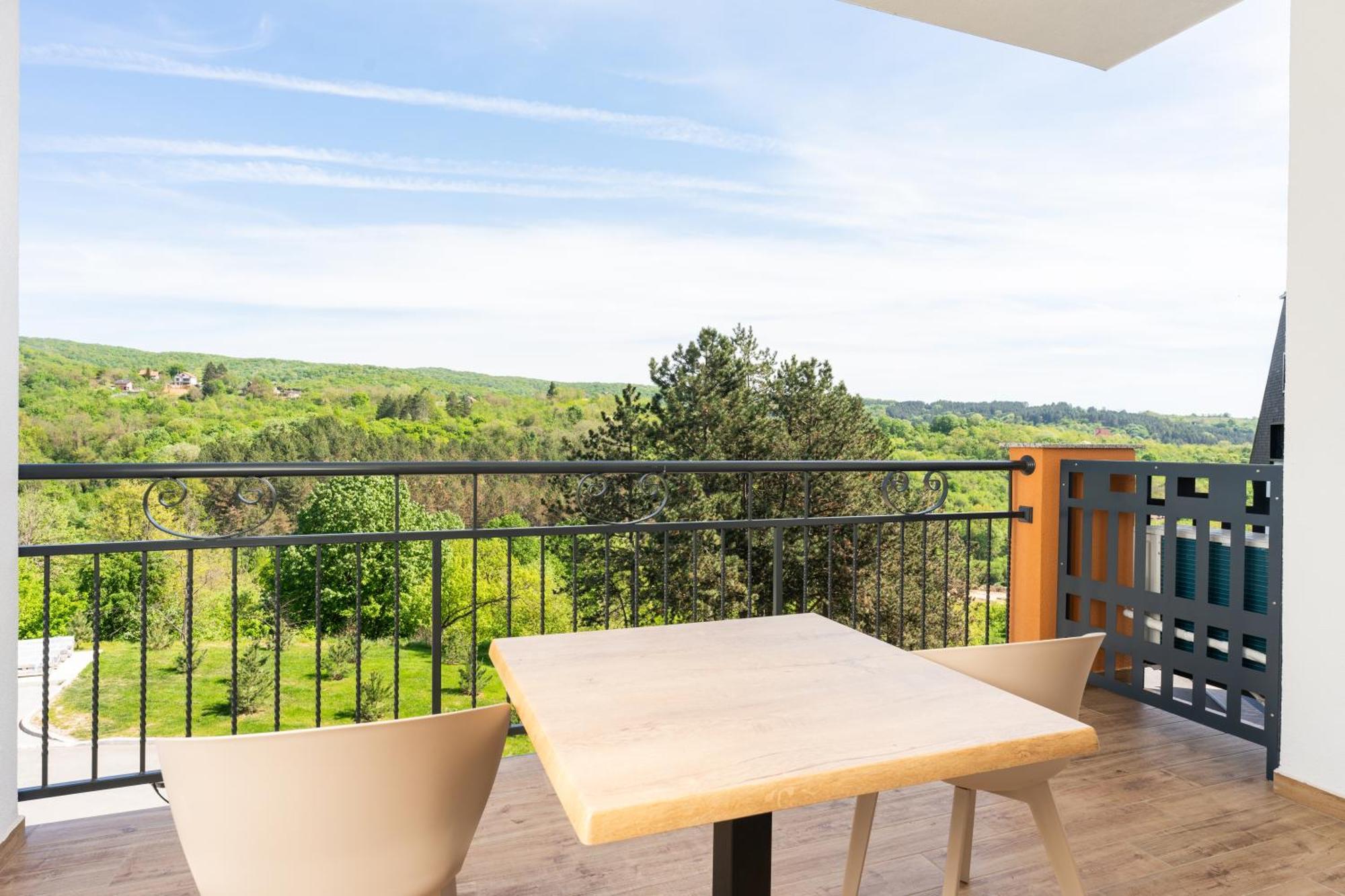 Fruske Residences Връдник Екстериор снимка